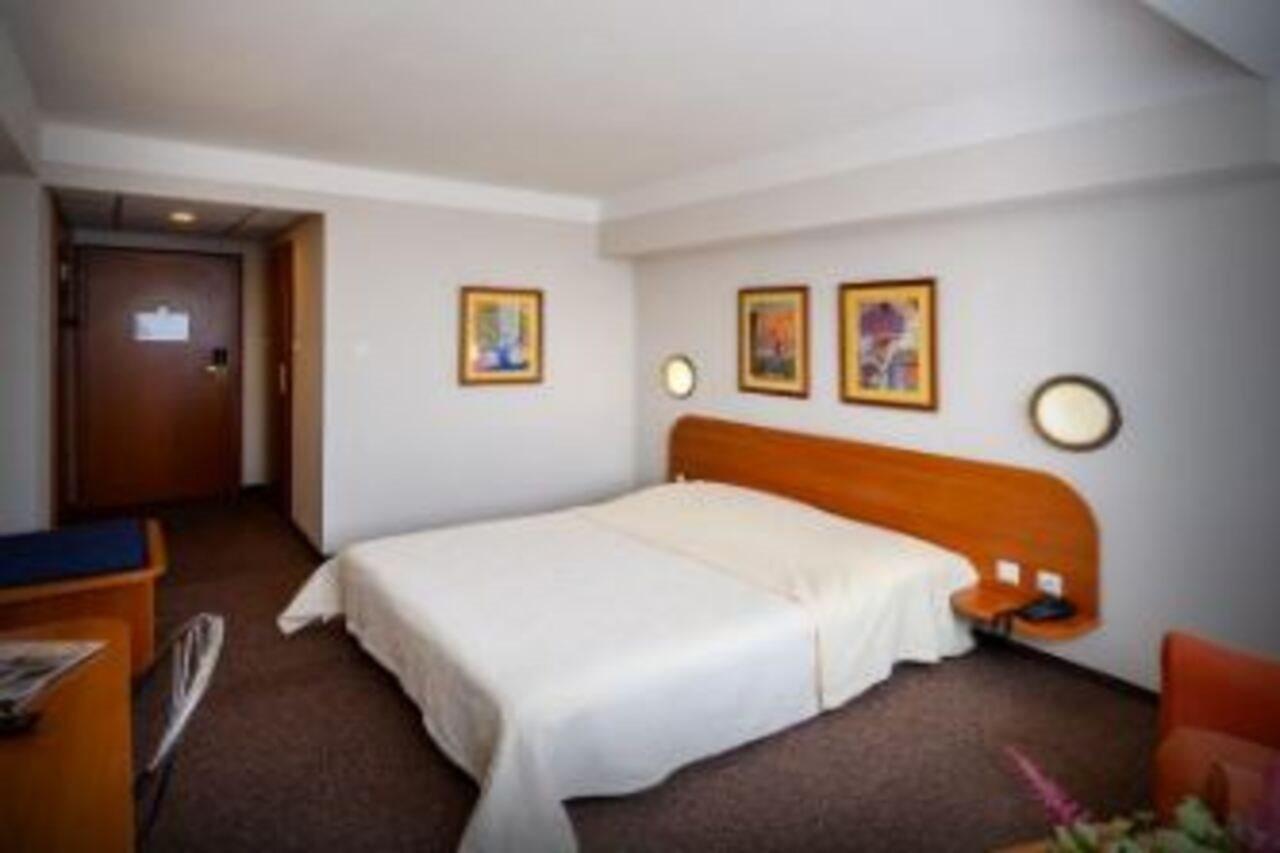 Hotel Lux Banská Bystrica Eksteriør billede